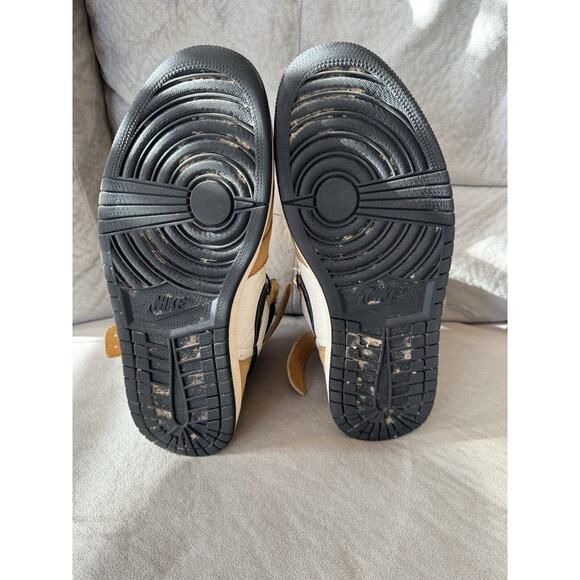 Size 11- Jordan 1 Retro High OG Rookie of the Year 2018 *Pre Owned* - Picture 6 of 10